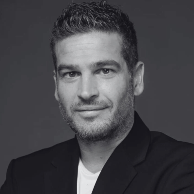 JUAN CAPILLA 
